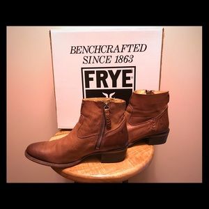 Women’s Frye Boots; Diana Stitch Short Booties